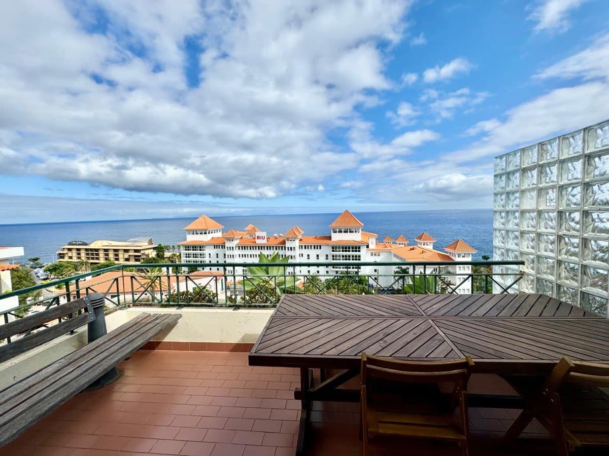Penthouse on the Beach Madeira