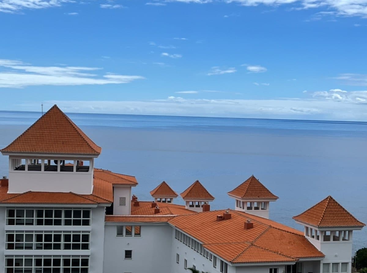 Penthouse on the Beach Madeira